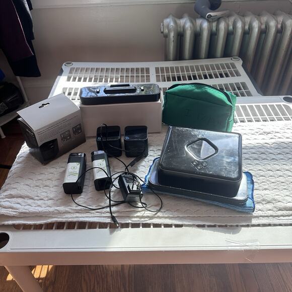 iRobot Braava 350 Floor Mopping Sweep Robot Turbo Charger Northstar Cube Works - Picture 16 of 17